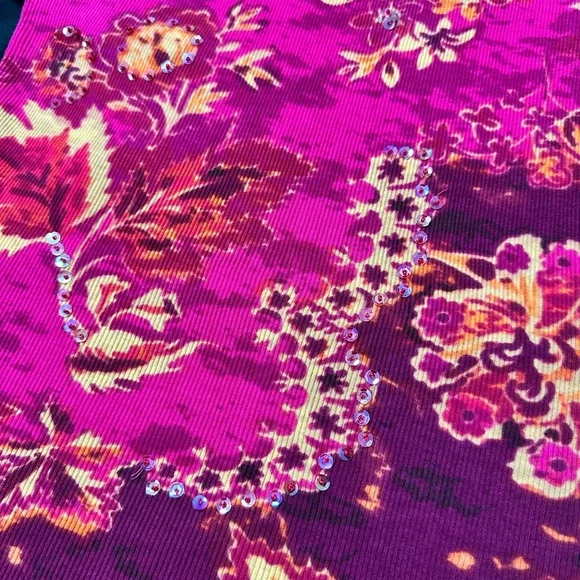 Victoria Jones Y2K Pink and Orange Floral Tank Top with Sequins - Picture 6 of 7